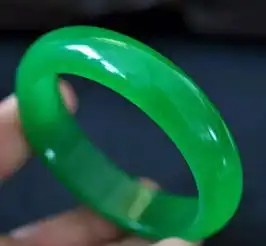 这些戴玉的规矩,女人必须知道,戴对了养人,戴错了招灾