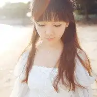 白色衣服小女孩头像微信头像图片大全