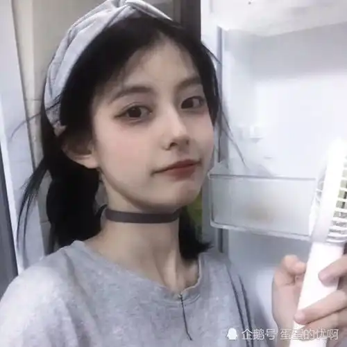 想知道对方是否暗恋你注意这3个细节,让你一眼看穿他的心