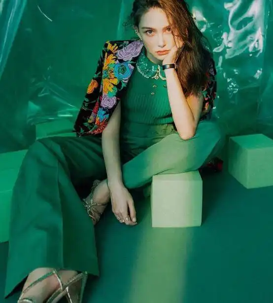 昆凌自曝周杰伦包下独栋别墅为她庆生,还当众表白,豪华又浪漫