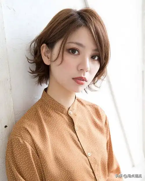 成熟女性,优雅有气质的发型才受欢迎