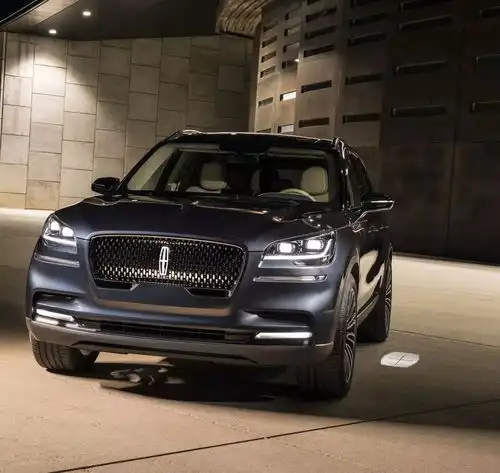 又一款美式豪华suv来袭林肯aviator纽约首发