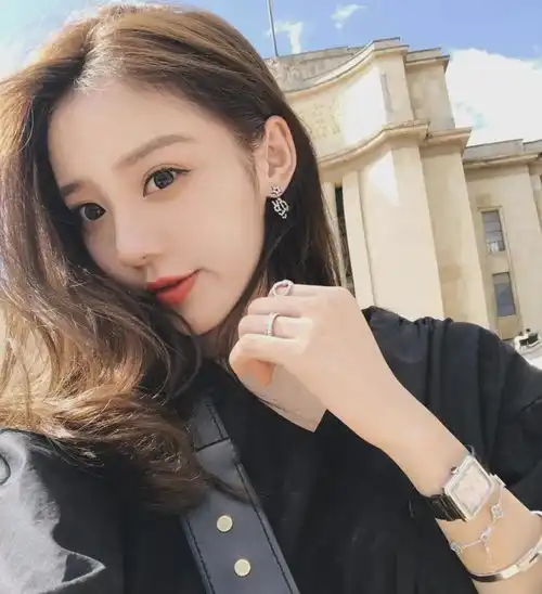 网红圈又有毁三观事件教唆男生强吻女生,被骂后拒绝道歉不悔改