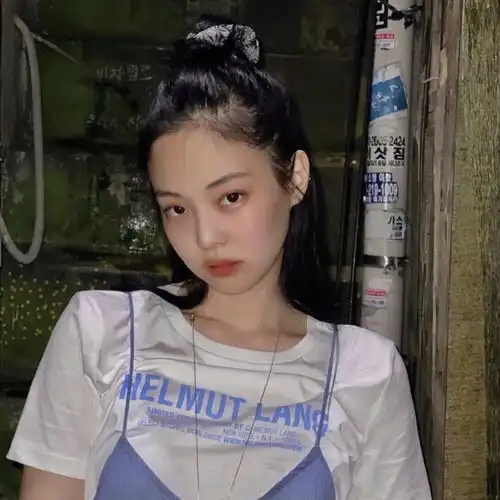 金智妮图片分享