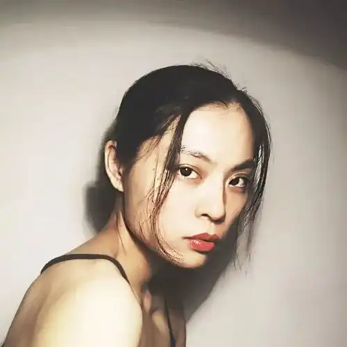 100位中国女摄影师眼中的女人