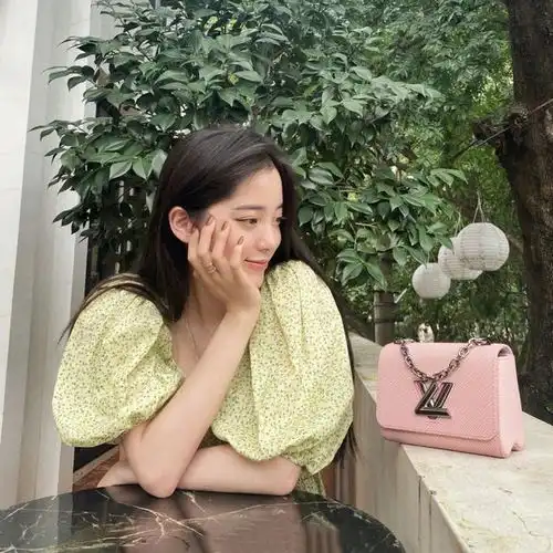 今夏最火公主裙杨超越鞠婧祎欧阳娜娜早已将它收入衣柜