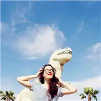 爱意在我眼里涌出,戴眼镜的女孩头像图片