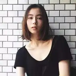 既有好看的皮囊,又有有趣的灵魂,这个小仙女,别人的19岁啊