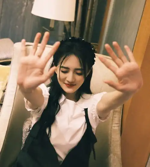 非常甜美的女生头像真人