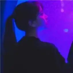 微信头像紫色系女生头像