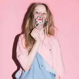 女生头像粉色系,真人