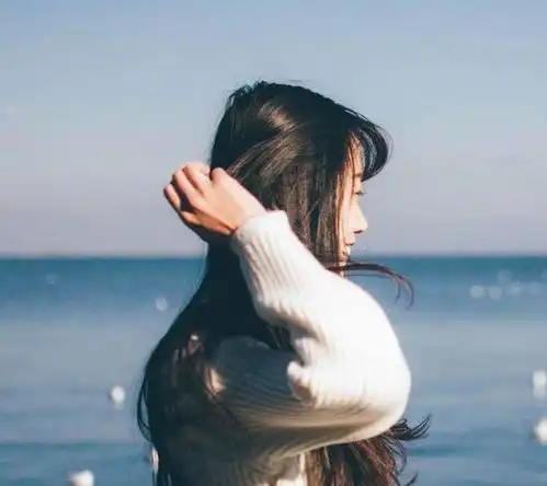 不像网图的女生真人头像