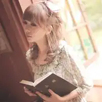 帮忙找头像女生