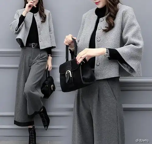 女人过四十,别不是棉袄就是大衣这些毛呢套装,美出该有气质