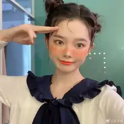 网红界最美女装大佬人设崩塌,压榨员工还卖假药