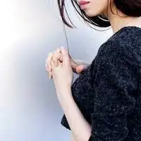 谁都不是谁的谁忧伤女生qq头像