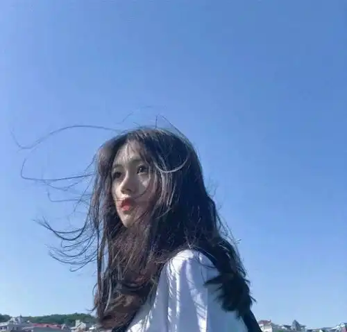 阁下,您的头像已过期,请您及时更换晚期仙女病女头
