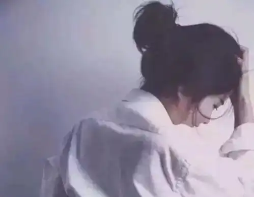 因为父亲包养情人,不再相信男人和婚姻,难道注定孤独终老吗