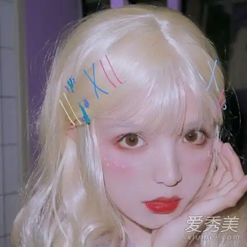 哪些发型看起来容易让人看起来老,哪些女孩适合留刘海