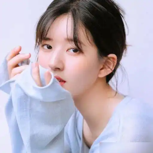 赵露思李一桐看着没什么竞争,实际上公司将资源向前者倾斜