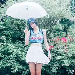俏皮可爱元气少女头像高清图片夏天来了一起去玩水吧
