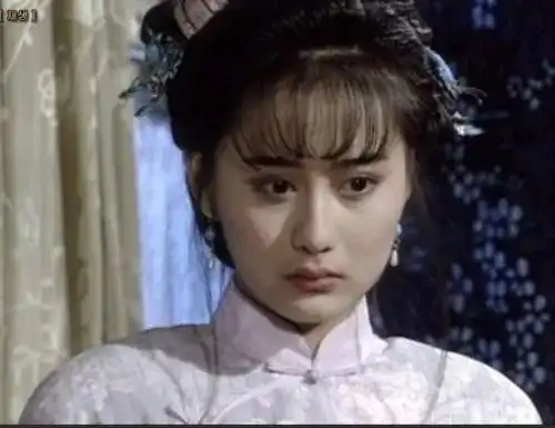 陈德容吃饭会友,短裙下美腿哪像46岁,离婚一年半容光焕发