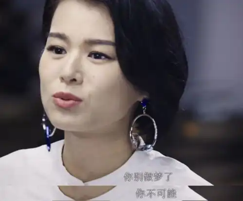 拿着b级人生的胡杏儿,到底有多拼