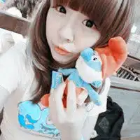 我只是别人的替身浪漫漂亮的非主流女生qq头像