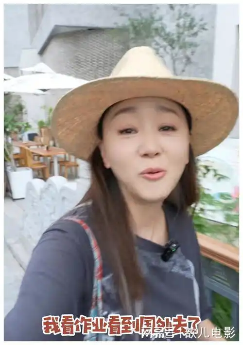 女星王一楠女儿去尼泊尔研学,老母亲收拾行囊跟去留尔豪在家哭