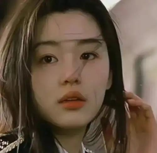 荧幕上的女疯子全智贤,女神再逆龄