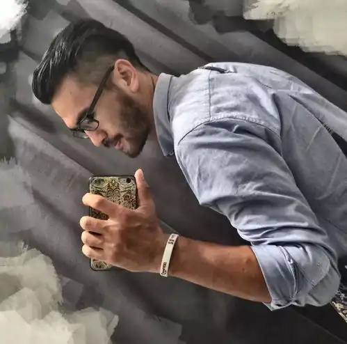 请问男生20岁和25岁的长相会有区别吗