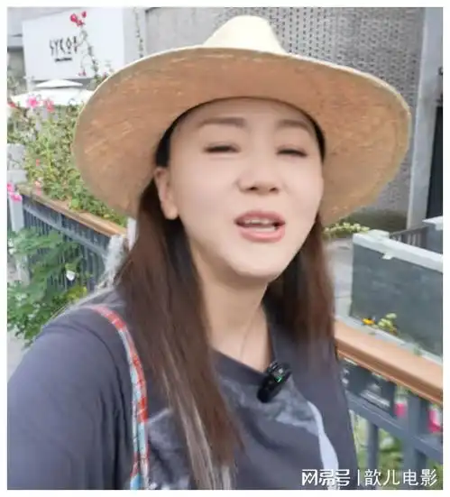 女星王一楠女儿去尼泊尔研学,老母亲收拾行囊跟去留尔豪在家哭