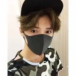 含鹿的女生头像口罩