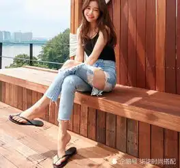 牛仔裤美女的时髦个性呈现帅气街头风