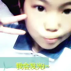 qq头像女学生穿校服不和