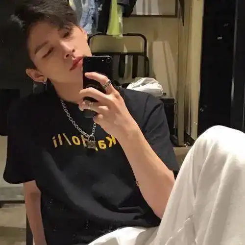 头像看过人生繁华,还是还是平淡最珍贵