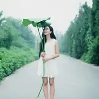 唯美带花女生头像在乎
