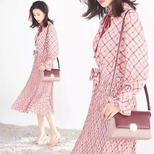 仙气粉色女生头像裙子