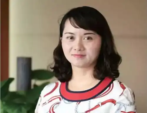 好丽友西瓜头男孩竟是易烊千玺小时候广告里的童星后来都咋样了