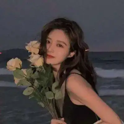 搞笑gif二哈你踩在仙人球上面,不扎脚吗