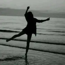 用又小又远的人做qq头像的人的性格