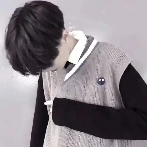 精选男生真人头像