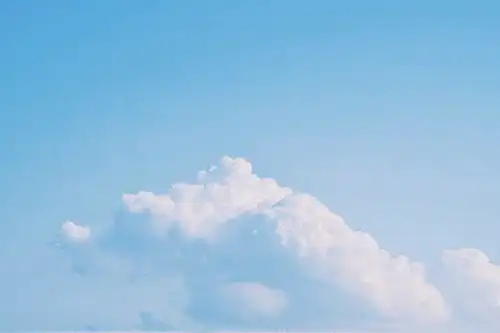 阴雨天真的很影响心情,有哪些阳光明媚蓝天白云的壁纸图片可以推荐一下的吗