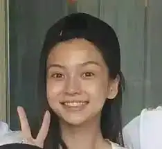 郑爽上节目被批演技尴尬,还遭喷皮肤差,她年花百万买化妆品都干了啥