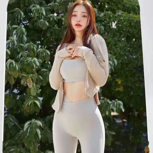 inss级蚂蚁腰女神曝光,纯欲系写真让人营养不良