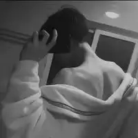 成熟情侣头像一人一半真人成熟恩爱的情头一人一半拼成