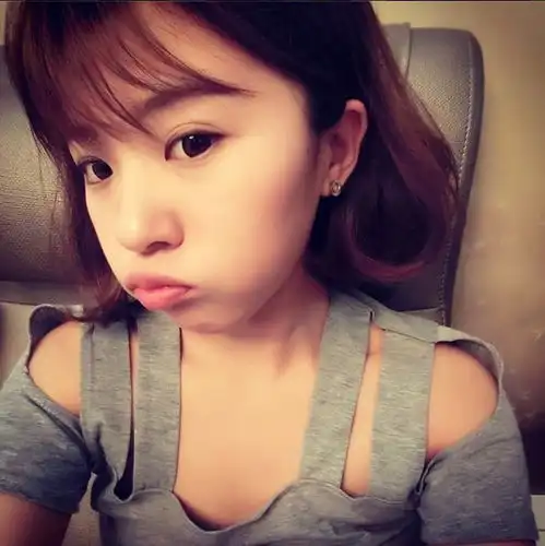 她们会是中国男足未来太太团