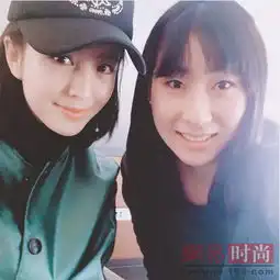 路人抓拍佟丽娅网友真人漂亮抓拍比摆拍好