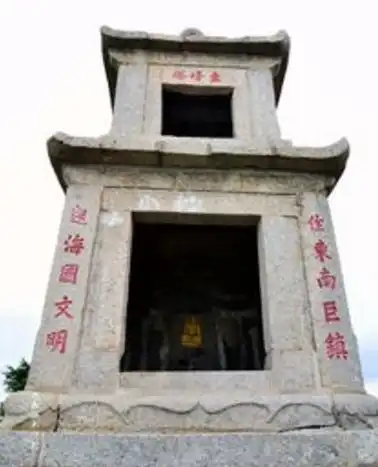 震撼泉州深山惊现天然巨佛网友直呼太像了此地成了五佛福地