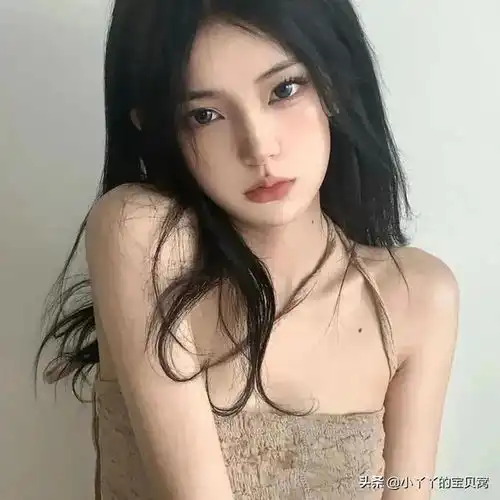 头像女纯欲风ins黑色与